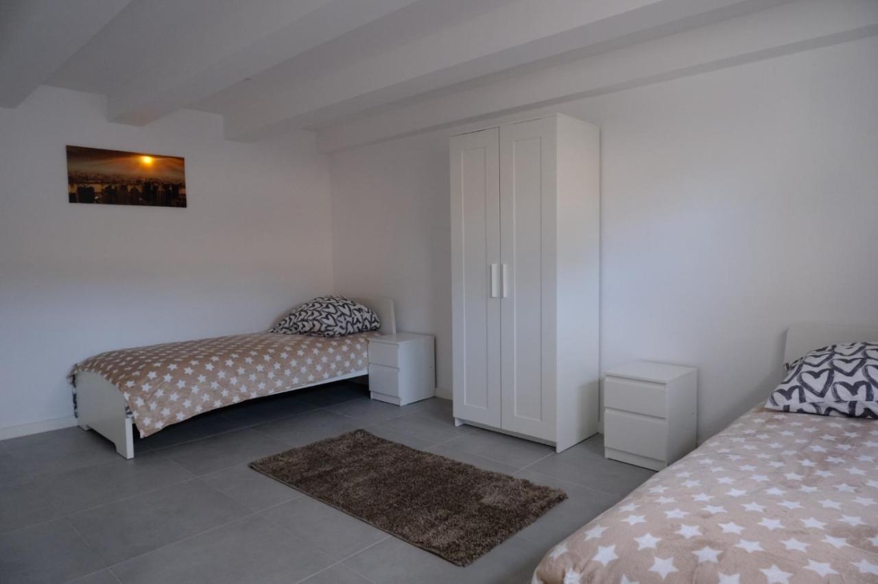 2 Zimmer Monteurswohnung Mit Kuche Und Bad Osnabrück Esterno foto